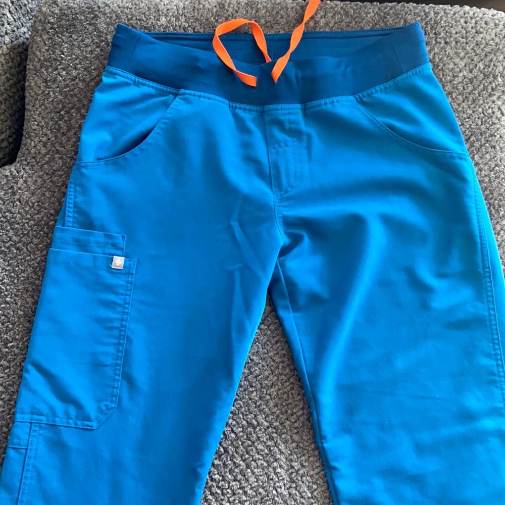 Figs scrubs S petite pants, discontinued alps blue